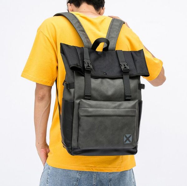 Großhandel Männer Handtasche Street Trend Leder Umhängetasche einfache große Leder Freizeit Reiserucksack wasserdichte Mode Rucksäcke