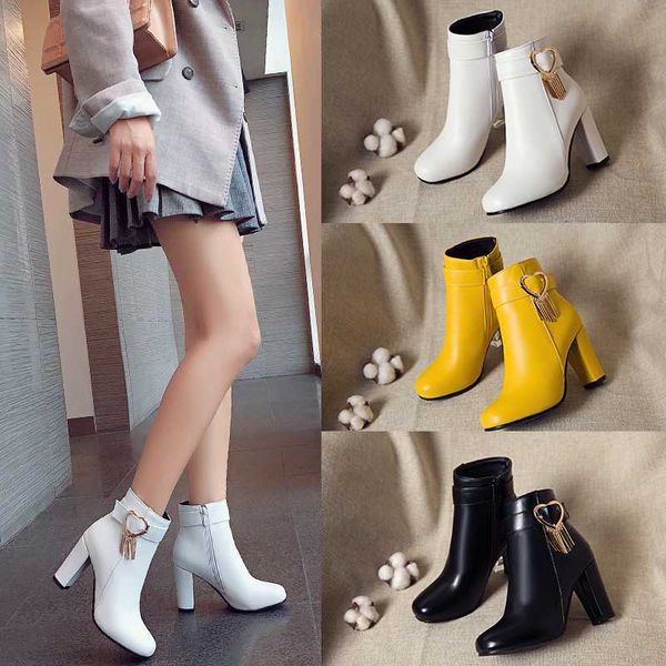 

pqecfs big size 32-45 2020 spring & autumn & winter women solid strange style high heels ankle boots 3 colors, Black