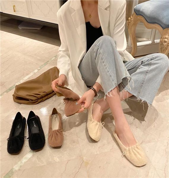 

outside sandals flat summer shoes woman 2020 women's strappy heels suit female beige shallow mouth all-match flip fur square, Black