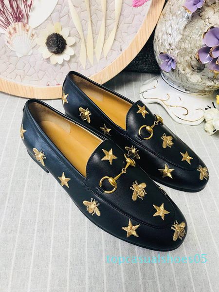 

2019 luxury 2019 new mens designer dress shoes genuine leather metal snap peas wedding shoes classic fashion men's shoes t05, Black