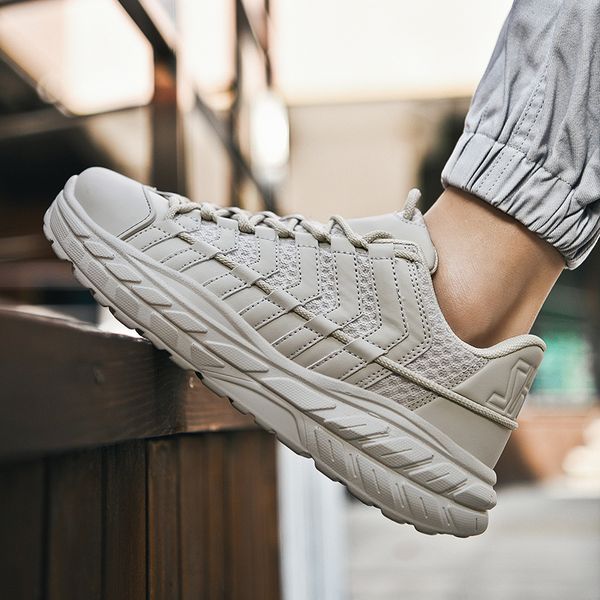 

highqualityrunningshoesmenmeshsportsneakersmenincreasedolddadshoescouplecasualshoesheightincreasingsneakers, Black