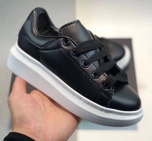 

2020 дизайнер скидка низких коды случайные кроссовки для малышей мальчиков девочек детей коньков роликовых кроссовок модных кроссовок size24, Black;red