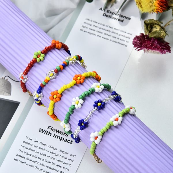 

uilz 2020 new korean color acrylic hand made beaded flower daisy bracelet for women vacation summer jewelry cbl326, Golden;silver