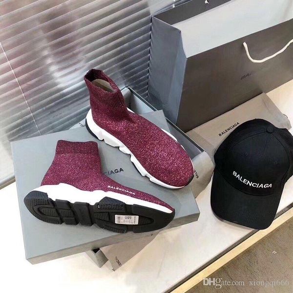 

men's and women's fashion casual sports shoes, high-end socks shoes, selling couple models, with box, Red;white