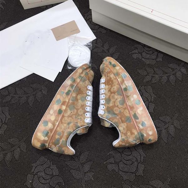 

hommes chaussures oversized hand painted graffiti yellow spot new limited high stylish floor men boots mules designer femmes, Black