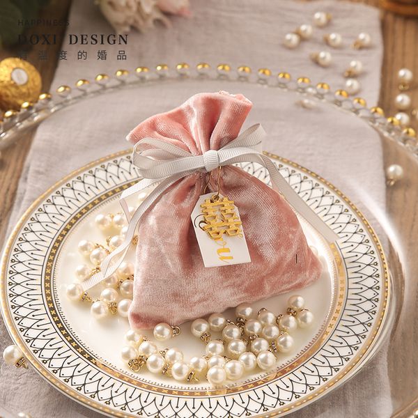 

10pcs/lot pink and red velvet sugar bag wedding wedding candy box small thanksgiving gift packaging party favor ing