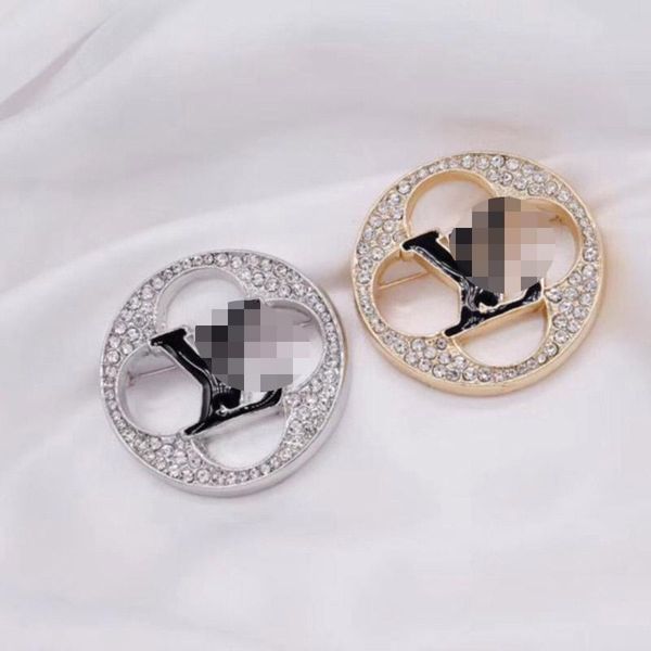 

wholesale round hollow flower brooch pins black enamel letters corsage brooches women wedding party jewelry suit lapel pins accessories sh, Gray