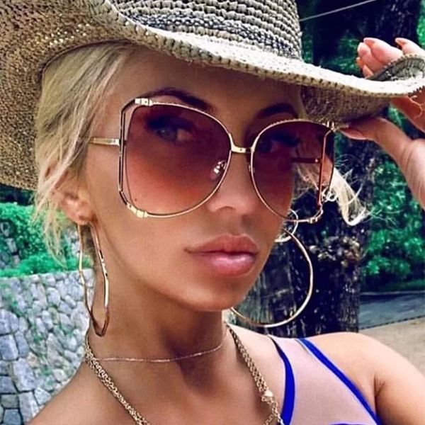 

2020 new sunglasses Women for Sunglasses Pearl Decoration Legs Fashion Square Sun Glasses Ladies Gradient Clear Shades UV400