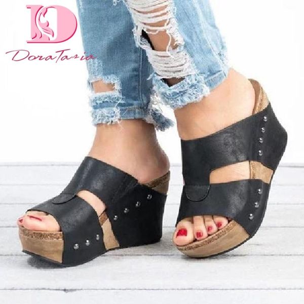 

doratasia 2020 brand design women slippers high wedges peep toe platform rivet pumps summer outside women slides, Black