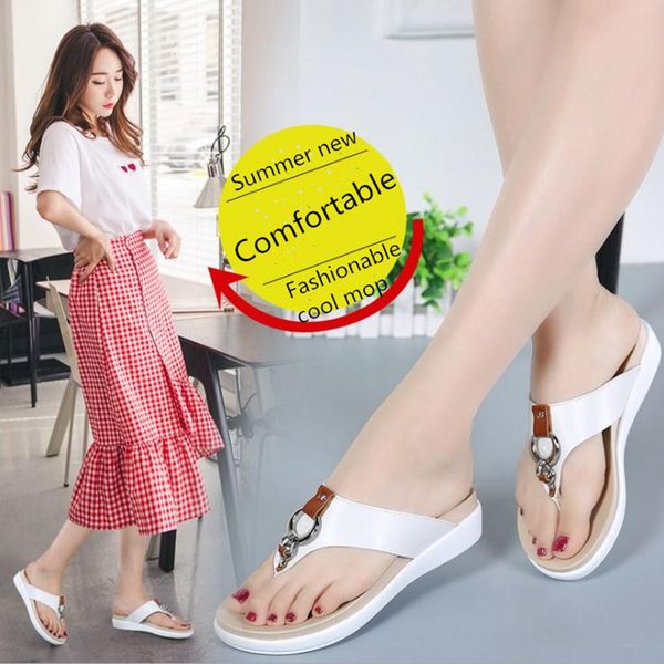 

2020 women's summer fashion thick bottomed women's flat bottomed leather toe flip flops wear non slip beach shoes outside, Black