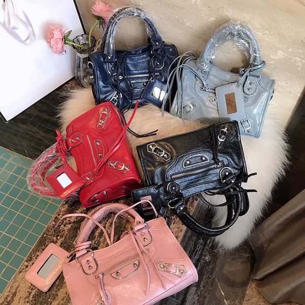 

classic vintage tassel chain city mini bags lady real leather handle shoulder bag studs rivet solid rivets medium motorcycle vintage bag