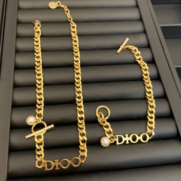 

cd family 2020 letter necklace female dijia online red high version bracelet, Black