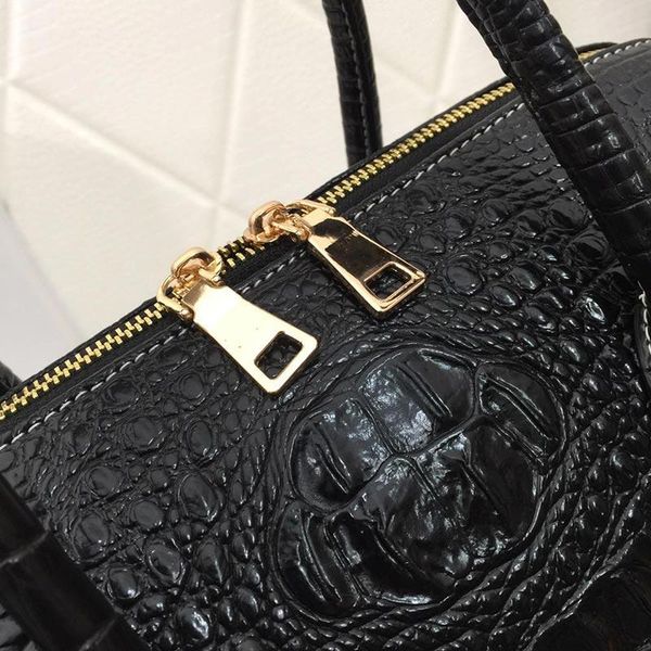 

designer-handbags crocodile pattern genuine leather pada designer handbag fashion tote purse bag paa purses bag