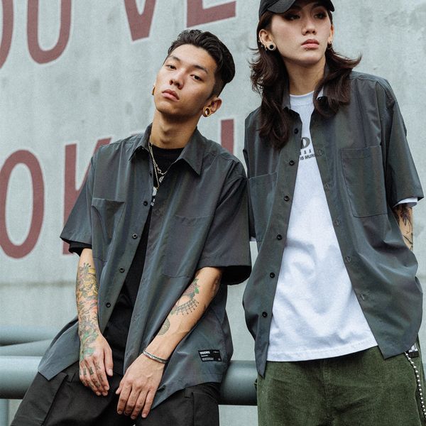 

mens harajuku ab color reflective shirt hip hop shirt streetwear 2020 summer beach loose fashion short sleeve pockets, White;black