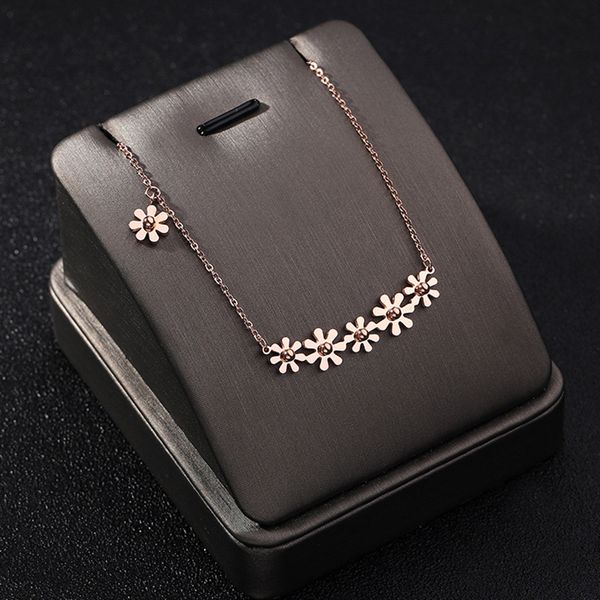 

titanium stainless steel pendant necklace six small daisy flower gold choker necklaces collars jewelry for women, Silver