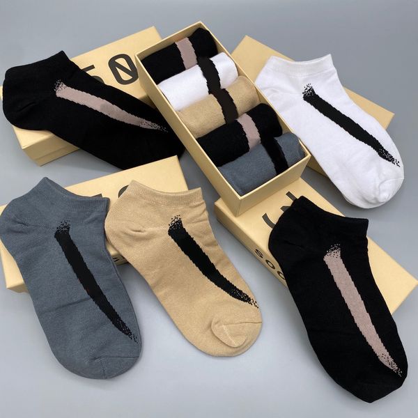 

2020 New Mens Socks Fashion Letters Ankle Socks Active Boys Running Wear for Wholesale 5 Pairs Boxed High Quality Best Selling Lll207315