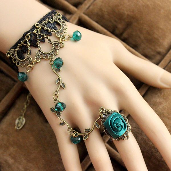 

vintage women retro flower cane crystal lolita lace bracelet with finger lock jewelry gifts 8 ll@17, Golden;silver
