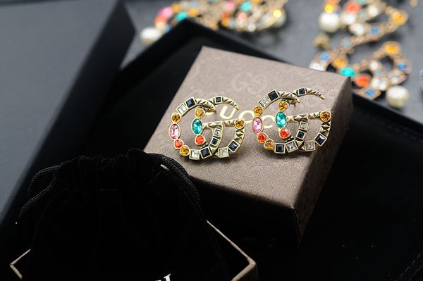 

factory price letter pearl diamond stud earrings fashion diamond rivets metal long earrings with box, Slivery;golden