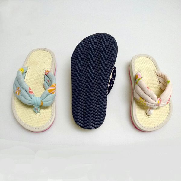 

toes, parents and children are thickened, comfortable, non slip, breathable, sweat absorption, warm indoor and home, Black