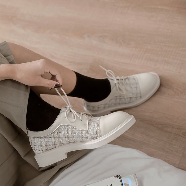 

new autumn all-match casual retro small leather shoes, Black