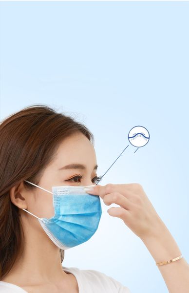

Disposable mask ear wear three layer protection with melt blown layer middle school student adult mask dust proof, sunscreen, breathable and