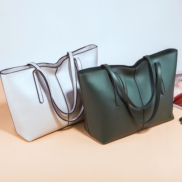 

2020 new european and american fashion leather woman's bag trend handbags large bag woman's fashion one shoulder tote