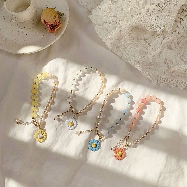

daisy bracelet female mori girlfriends lucky beads bracelet opal pearl simple hand jewelry, Black