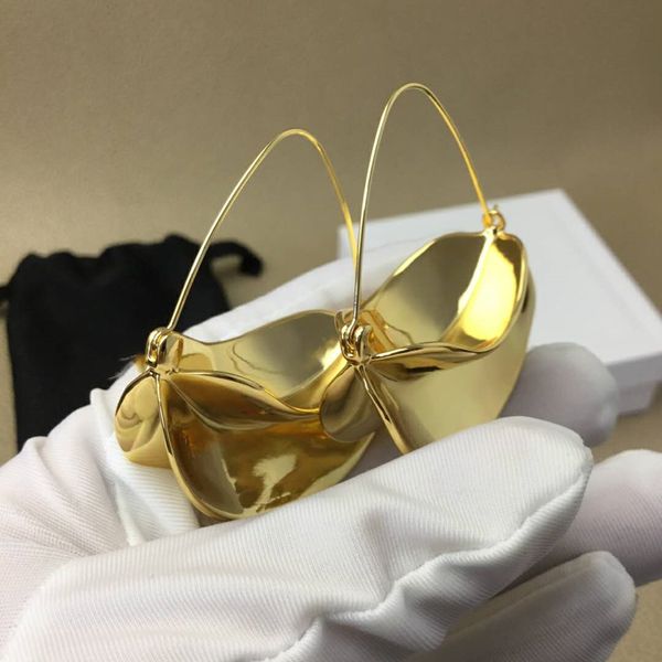 

Europe and America Hotsale OL Fashion Women Earrings Yellow Gold Plated Hoops Earrings for Girls Women for Party Wedding