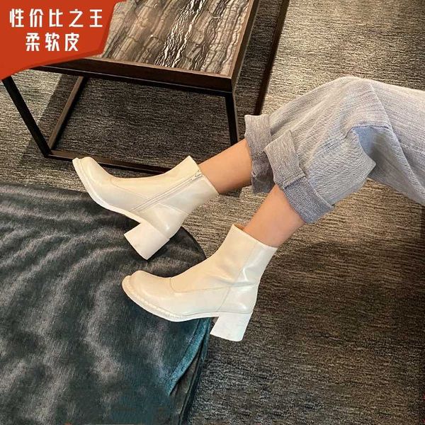 

leather soft round head side zipper white fashion joker british thick heel short barrel boots female 2020 new, Black