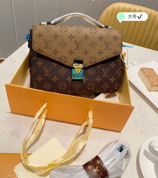 

stylish tote uniquely designed postman bag comes in 2 sizes with optional chain slant span single shoulder bag with gift box