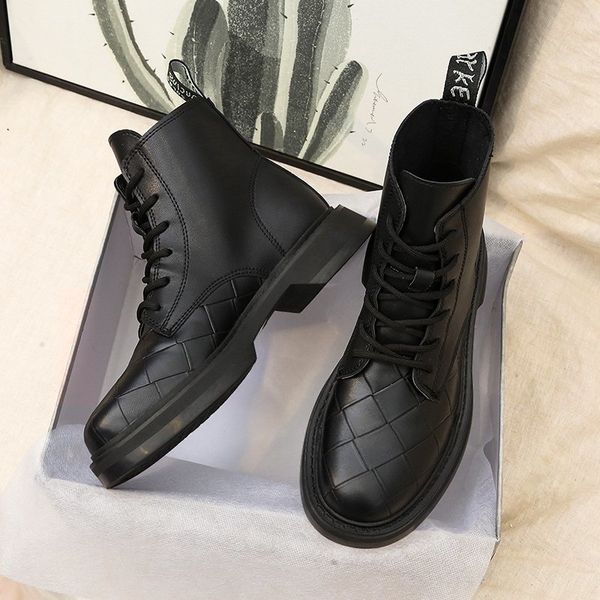 

new all-match autumn breathable motorcycle short boots leather black riding boots female british style fashionable