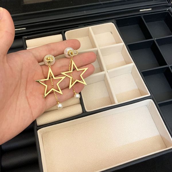 

d home 2020 new cd letter star pearl earrings female dijia internet celebrity tassel earrings, White
