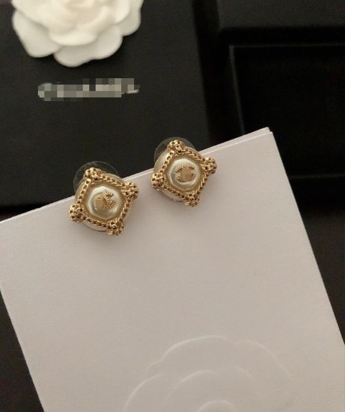 

2020 new diamond pearl earring exquisite design sell with box sell fashion beautiful luxury 062407, Golden