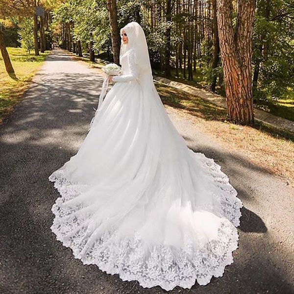 

2021 muslim ball gown tulle wedding dresses high neck long sleeves appliques lace arabic islamic bridal gowns vestidos robe de mariage, White