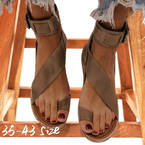 

plus size summer pu women sandals roman retro buckle strap slippers fashion outer wear soft bottom flat heel femmes sandales, Black