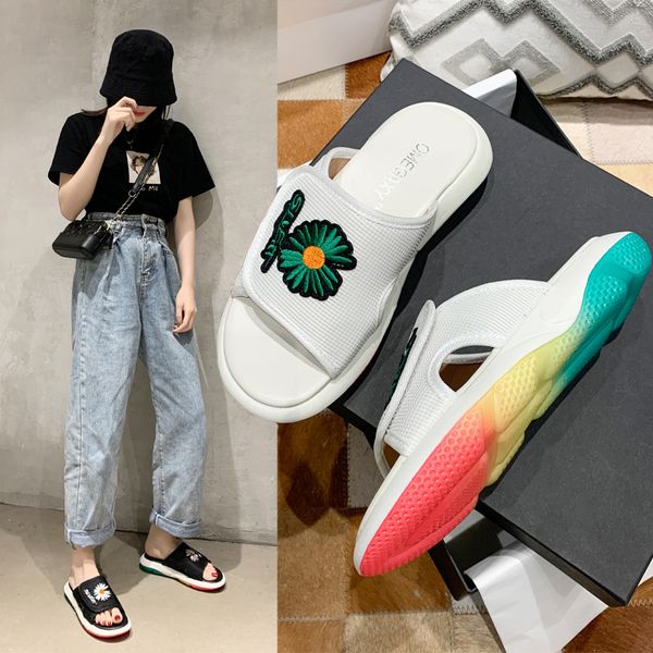 

fashion is recreational one word model 2020 summer new korea edition female cool slippers rainbow bottom muffin bottom, Black