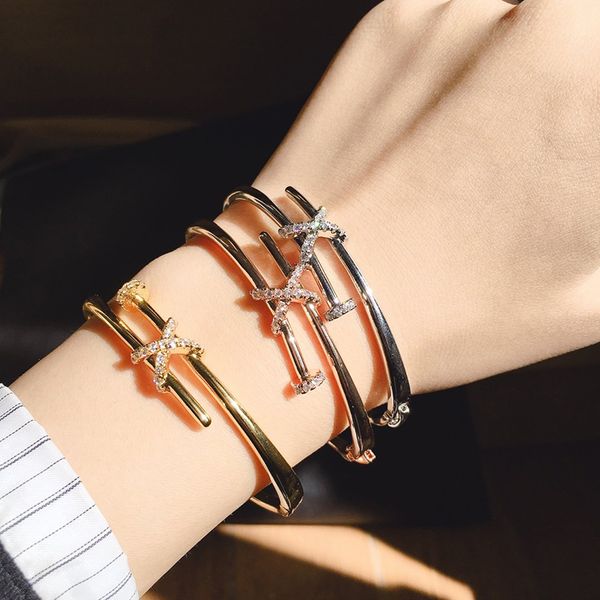 

stainless steel nail bracelet inlay diamond screw nail cuff bracelet women mentenperament r jewelry for women, Golden;silver