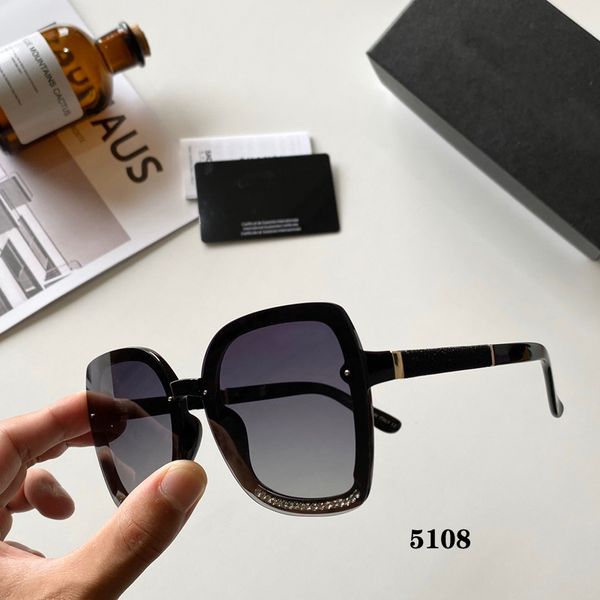 

new diamond polarized sunglasses women 2020 square designer fashion colorful rhinestone shades uv400 oculos gafas, White;black