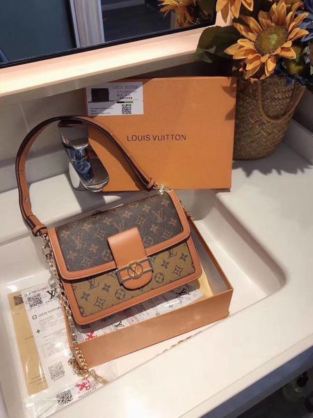 

2020 new brand designer women tote clutch handbag purses shoulder bags messenger schoolbag #13;lv louis vuitton 12