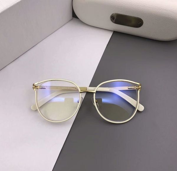 

2020 new eyeglasses frame 2126 spectacle frame eyeglasses for men women myopia glasses frame clear lens with original case, White;black