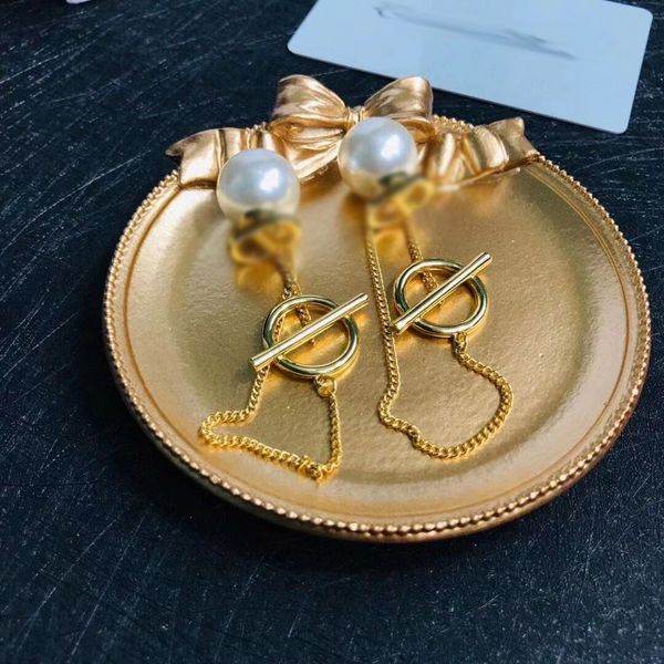 

2020 new luxury designer item cd letter chain earrings stud dangle pearl crystal, rhinestone fashion ins style charm drop earring woman, Golden;silver