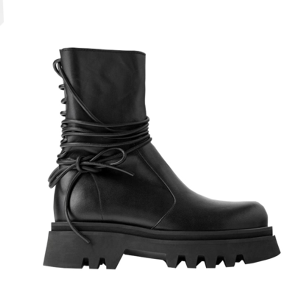 

2020 autumn new stylish and handsome motorcycle boots thick-soled medium tube large size women's boots, Black