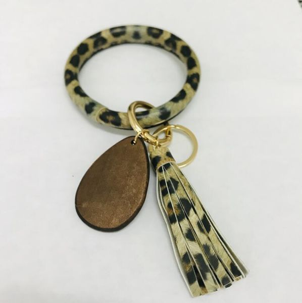 

dhl 2020 designer monogram keychain monogram pu leather tassel bracelet blank wooden disc wrist keychain, Black