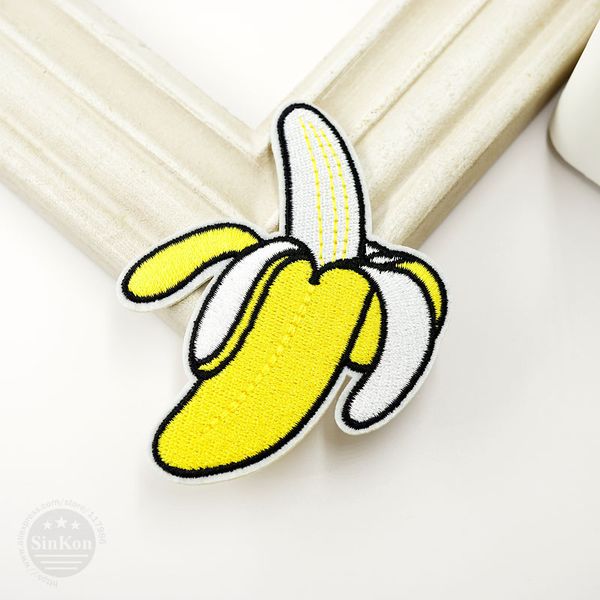 Banana 6.8x8.5 cm Distintivo FAI DA TE Patch Abbigliamento Simpatico Cartone Animato Patch Tessuto Cucito Ricamato Applique Giacca Jeans Abbigliamento Distintivi