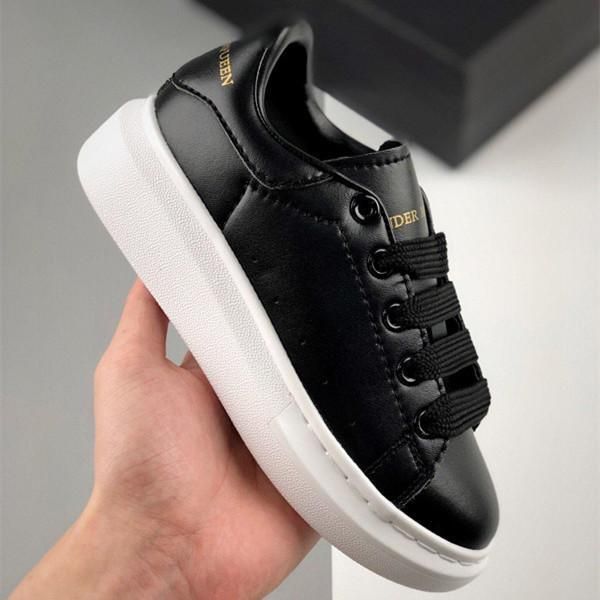 

2020 kids shoes for boy girls fashion leather sneakers 3m reflective black white velvet thick-soled flat height increasing kids casual s