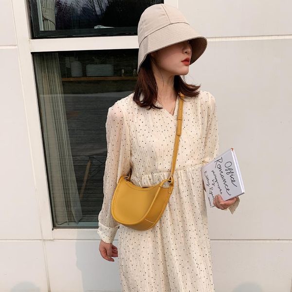 

design retro bag female 2020 spring and summer new fashion saddle bag tide shoulder messenger