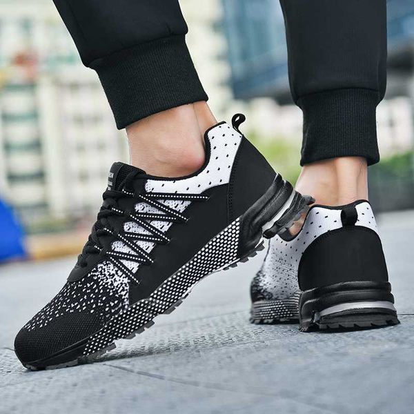 

2020 fashion men's sport shoes portable breathable running shoes 39 large size sneakers comfortable walking jogging 45