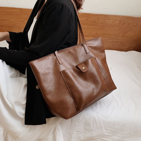 

hongkong style retro bag women's bag 2020 new fashion south korean version joker large capacity single shoulder simple