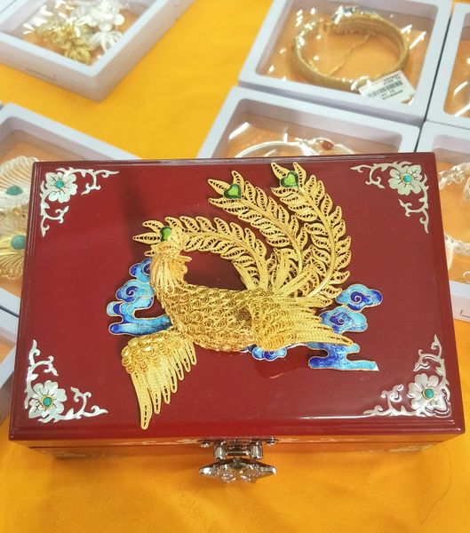 

golden phoenix jewelry box, Black