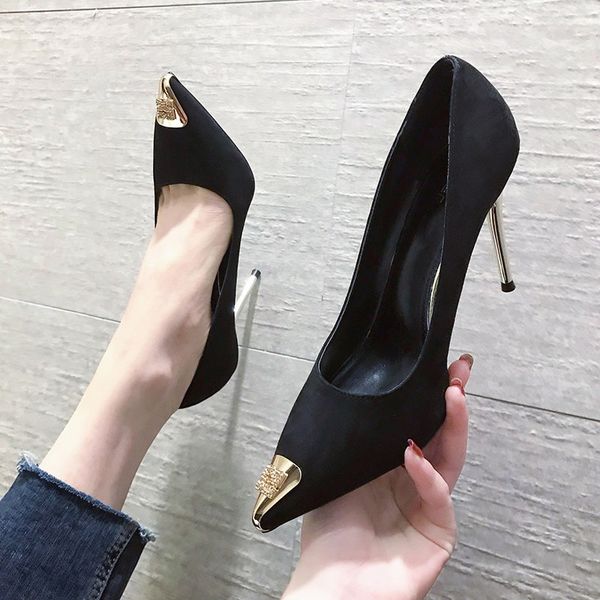 

женщины pumps 2020 женщина металл украшения тонкие каблуки мода высокие каблуки дамы женская flock острым носом женские элегантные сексуальн, Black